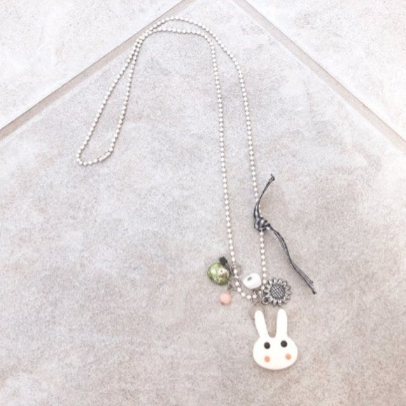 LIKE NEW Korean Butterfly Earrings and Rabbit Necklace Bow - Picture 2 of 4